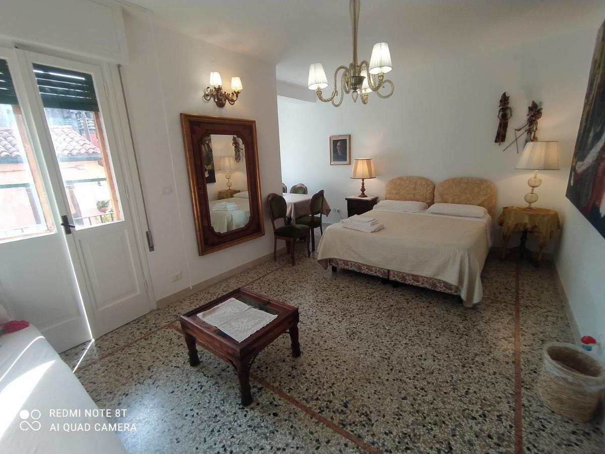 Casa Gialla Venedig Eksteriør billede